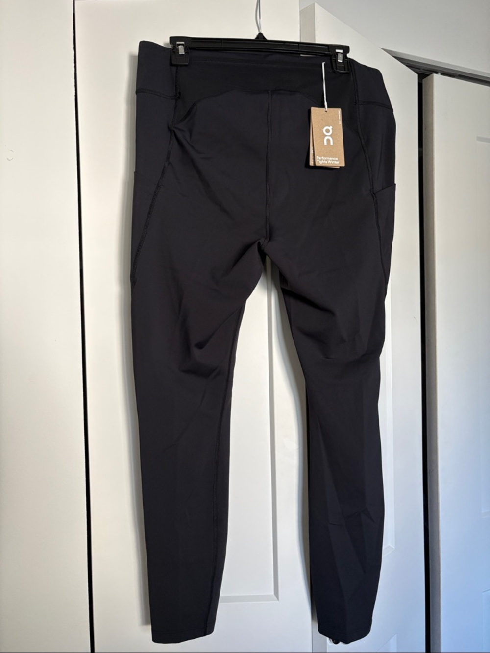 NWT [On Running] Performance Tights Winter Athletic Leggings Black Women's XXL - Picture 7 of 13
